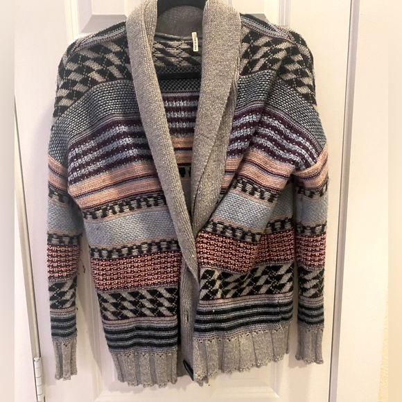 Grey Knit Cardigan Aztec-Style Pattern | Kirra Women’s Size Small - Picture 3 of 6